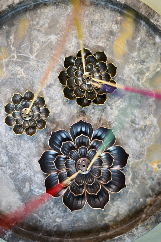 Lotusblomma Rökelsehållare