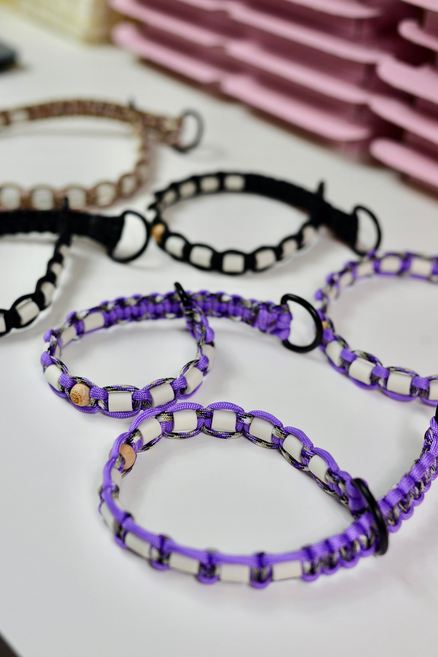 Djurhalsband med D-ring – Violet Pattern